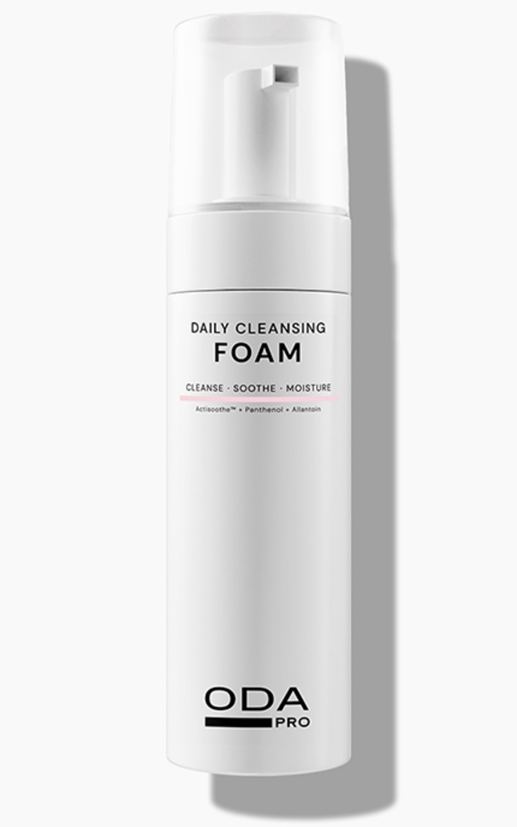 ODA kosmetika ODA PRO, SOOTHING EXPERT, kasdienis putų prausiklis, 150 ml 150 ml