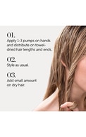 WELLA PROFESSIONALS, OIL REFLECTIONS, LIGHT OIL, spindesio suteikiantis, lengvas aliejus ploniems plaukams, 30 ml.